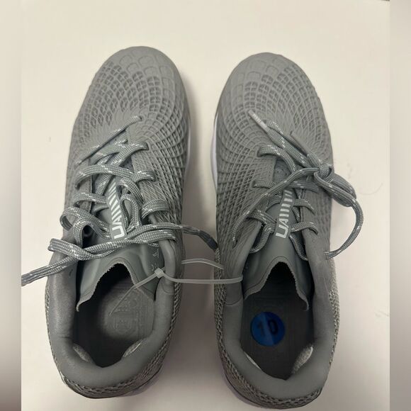 Under Armour Silver Grey Mesh Women’s Softball Cleats size 10 NEW - Picture 1 of 12